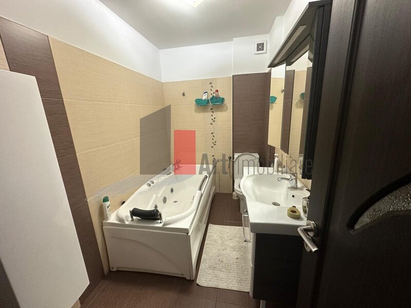 Trei camere, apartament, 145 mp, la 6 min de metrou Eroii Revolutiei
