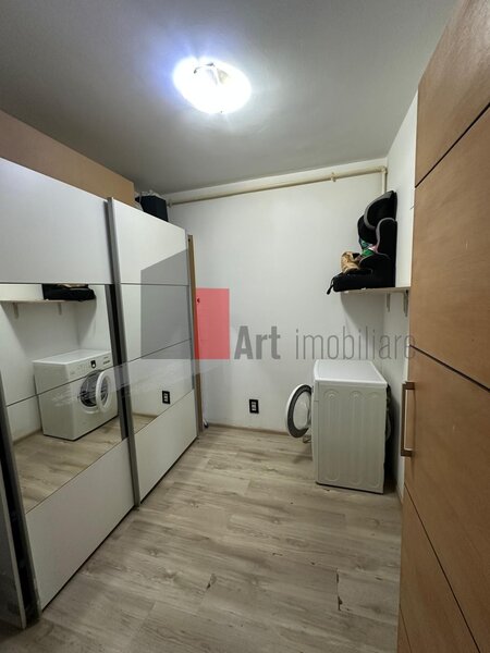 Trei camere, apartament, 145 mp, la 6 min de metrou Eroii Revolutiei